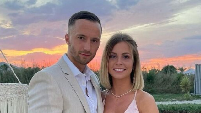 Les Cinquante : Scott annonce sa rupture brutale avec sa petite-amie Linsday (Instagram @lindsay_dts)