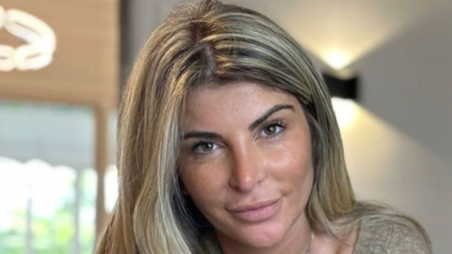 M&eacute;lanight tire un trait sur la t&eacute;l&eacute;-r&eacute;alit&eacute; (Screenshoot Twitter @GossipRoomOff)