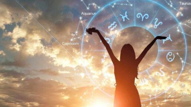 L'oroscopo del 12 novembre: l'Ariete deve essere chiara, il Leone ha tante responsabilit&agrave;