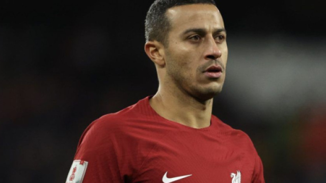 Juventus, si valuta l'ingaggio di Thiago Alcantara: a giugno 2024 sar&agrave; libero a 0.