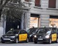 Los taxistas de Barcelona paran la Gran Vía por la muerte de un compañero en una pelea de tráfico