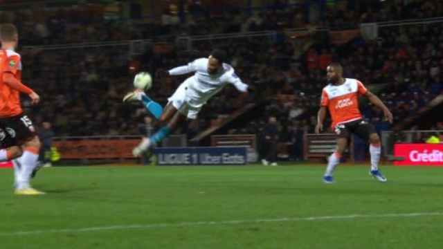 L'OM a pu compter sur un grand Aubameyang lors du d&eacute;placement &agrave; Lorient (screenshot Twitter - @Footballogue)