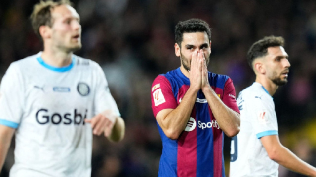 La r&eacute;action de G&ugrave;ndogan apr&egrave;s un gros rat&eacute; lors du match FC Barcelone - G&eacute;rone (Capture Twitter @footmercato)