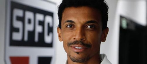 Luiz Gustavo assinou at&eacute; o fim de 2024 (Reprodu&ccedil;&atilde;o/Facebook/S&atilde;o Paulo FC)