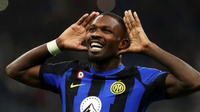 Mercato Inter: il Tottenham pensa a Thuram, ma i nerazzurri vogliono trattenerlo.