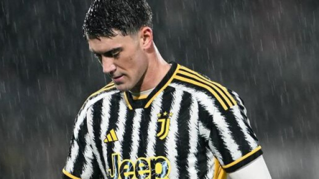 Ravanelli non fa sconti a Vlahovic: 'Oggi &egrave; un problema per la Juventus'