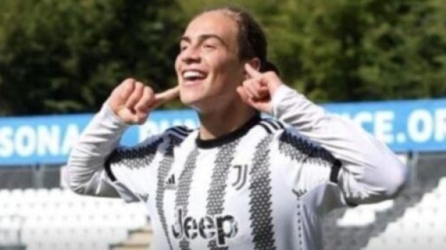 Juventus, tifosi pazzi per Yildiz: &lsquo;Il predestinato, erano in tre ed &egrave; riuscito a passare&rsquo;.