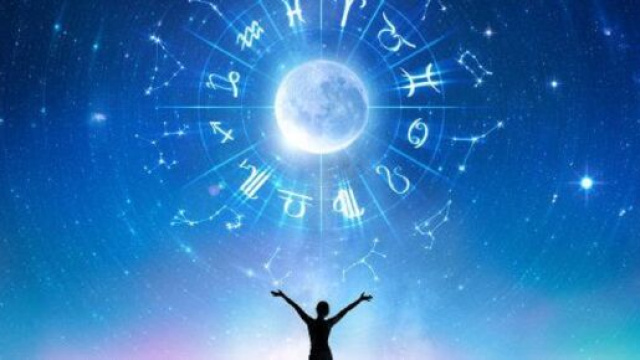 L'oroscopo di marted&igrave; 2 gennaio: tris di pianeti per il Sagittario, Capricorno stabile.