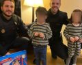 La Policía salvó la vida al pequeño Teo en Huesca y le llevaron un regalo de Papá Noel (Vídeo)