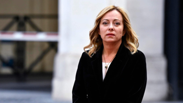 Meloni ancora influenzata, rinviata di nuovo la conferenza stampa di fine anno.