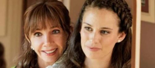 Vicgtoria Abril y Lucie Lucas, madre e hija, en la serie 'Clem' (Clem TF1)