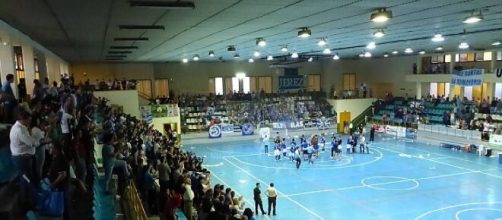 El jugador recibi&oacute; un duro golpe en la cabeza durante un partido efectuado este 3 de diciembre (Foto tomada de Wikimedia Commons)