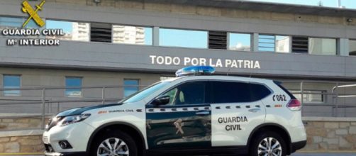 Los agentes de la Benem&eacute;rita tuvieron que forzar la puerta para poder acceder a la vivienda del procesado el d&iacute;a de los hechos (X, @guardiacivil)