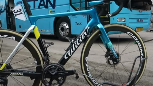 Ciclismo, le biciclette delle squadre World Tour. Lasciano BMC e Lapierre, entra Van Rysel