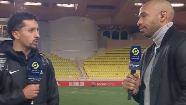 Marquinhos d&eacute;&ccedil;u et triste apr&egrave;s la d&eacute;faite du PSG &agrave; Monaco. (screenshot Twitter - @PVSportFR)