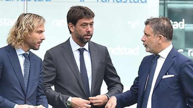 Juve, si lavora per far annullare le inibizioni dei dirigenti.