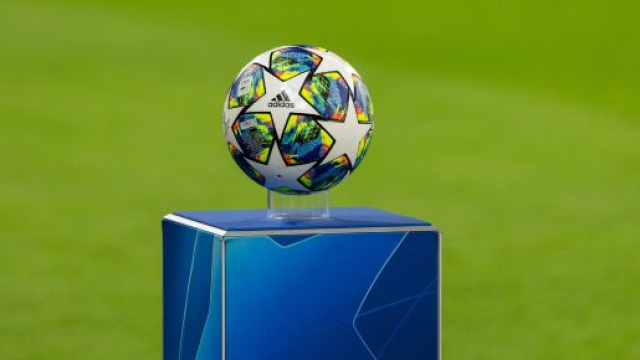 Ballon embl&eacute;matique de la Ligue des champions. licence Creative Commons