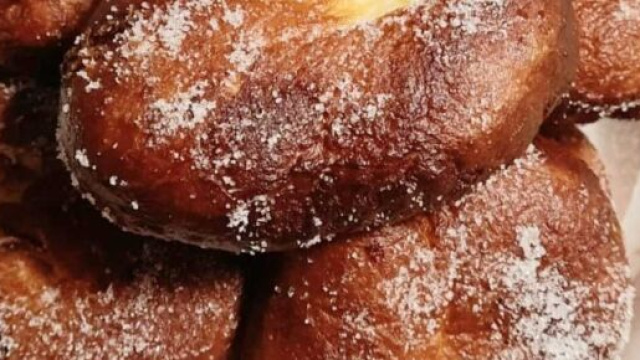 Ciamballe di Carnevale, buone e di fattura vegetariana.