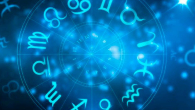 L'oroscopo per il mese di marzo: il Capricorno avr&agrave; problemi al lavoro.