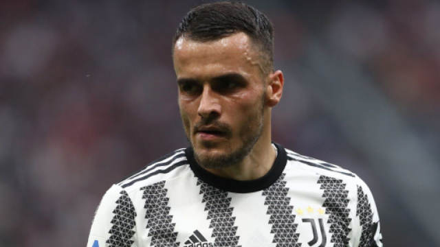 Inter: idea Kostic dalla Juventus per rinforzare la rosa in estate.