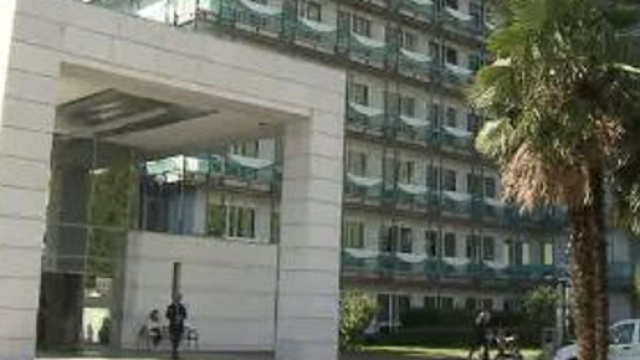 Bolzano, 39enne morta in una scuola alberghiera: si indaga per omicidio.
