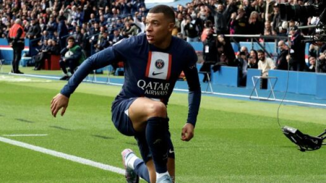 Mbapp&eacute; plus motiv&eacute; que jamais pour faire gagner le PSG. (screenshot Twitter - @VibesFoot)