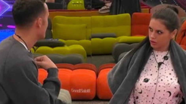 GFVip7, Antonella attacca gli amici di Edoardo: 'Voglio che queste persone mi rispettino'.
