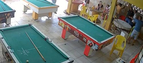 V&iacute;deo mostra ataque com sete mortes ap&oacute;s derrota em jogo de sinuca (Reprodu&ccedil;&atilde;o)