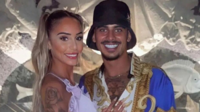 M&eacute;lanie Orl et Greg Yega se sont retrouv&eacute;s hier soir &agrave; Paris : toutes les preuves de leurs retrouvailles. (Cr&eacute;dit photo : Instagram)