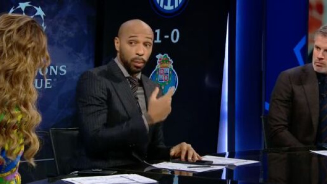 Thierry Henry en train de parler de la diff&eacute;rence actuelle entre Mbapp&eacute; et Haaland. (screenshot Twitter - @CBSSportsGolazo)