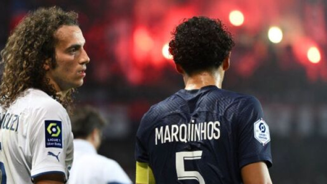 Le PSG et l'OM s'affrontent ce dimanche soir en Ligue 1 au V&eacute;lodrome. (screenshot Twitter - @LaMinuteOM_)