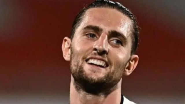 Juventus, Rabiot: 'Compagno che potrebbe dimenticare passaporto in aeroporto? Kean'.
