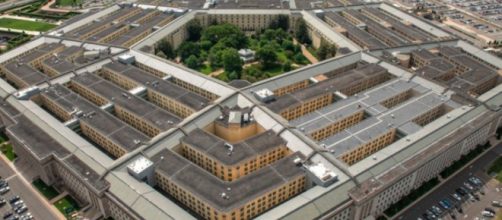 El portavoz del Pent&aacute;gono inform&oacute; que segu&iacute;an 'muy de cerca' al globo aerost&aacute;tico chino (Twitter, DeptofDefense)