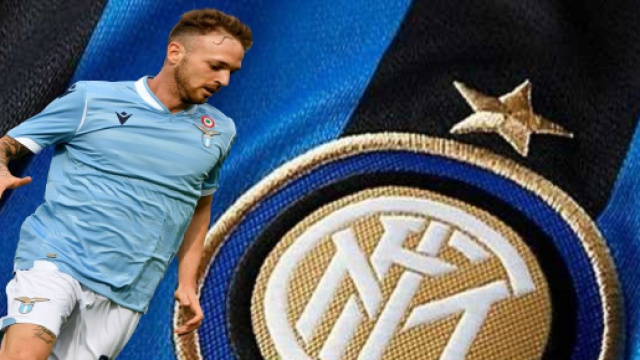 Inter su Manuel Lazzari della Lazio.