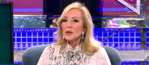 Carmen Lomana critic&oacute; a Isabel Preysler durante el 'Polideluxe' (Telecinco)