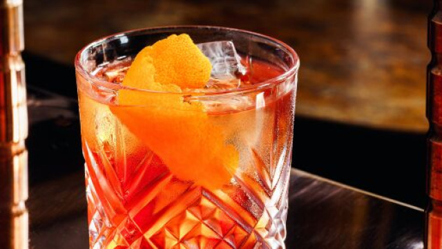Cocktail: Ricetta e storia originale del negroni