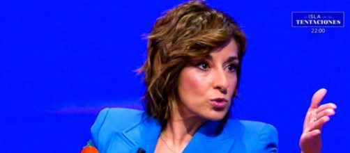 La presentadora realiz&oacute; un balance de su primer a&ntilde;o en 'S&aacute;lvame' (Captura de pantalla de Telecinco)