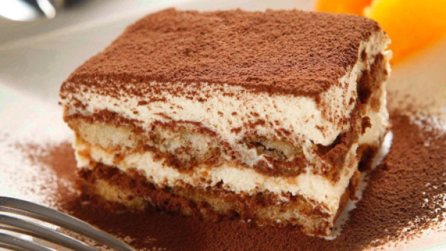 Milano, ragazza muore dopo aver mangiato tiramis&ugrave; vegano con tracce di latte - open.info