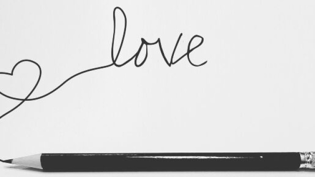 Oroscopo dell'8 febbraio per l'amore: sacrifici per i Gemelli, Cancro autosufficiente.