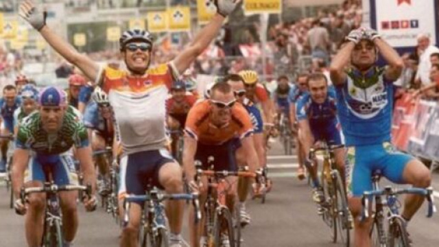 Oscar Freire, tre volte Campione del Mondo di ciclismo