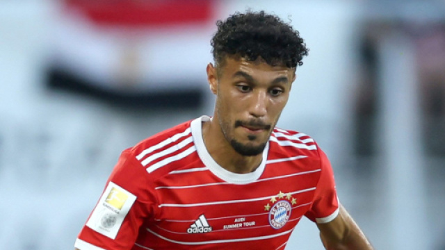 Mercato Inter: l'erede di Dumfries potrebbe essere Mazraoui del Bayern Monaco.