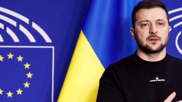 Volodymyr Zelensky s'attend &agrave; une grande offensive des Russes &agrave; la mi-f&eacute;vrier. (screenshot wikimedia)