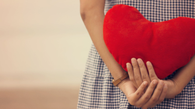 L'oroscopo del giorno 15 febbraio: Scorpione risale, Capricorno 'alla grande' (2^ met&agrave;).