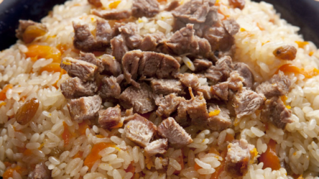 Riso pilaf speziato, una ricetta indiana davvero buona.