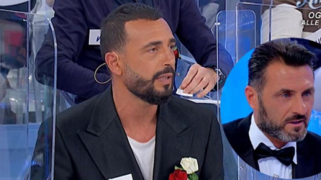 Uomini e donne, Armando smascherato da Sossio.