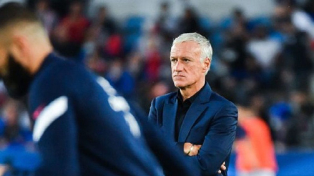 Benzema et Deschamps en Bleu (capture Twitter Actu Foot)