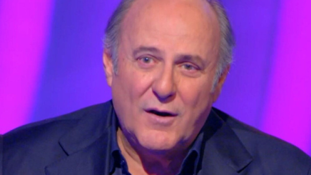 C'&egrave; Posta per Te, Gerry Scotti: alla camera ardente della madre, un fan chiese l'autografo.