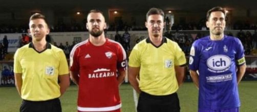 Dar&iacute;o Duzm&aacute;n, el jugador de uniforme rojo, falleci&oacute; a los 33 a&ntilde;os (Facebook/Dar&iacute;o Francisco Duzm&aacute;n Mart&iacute;nez)