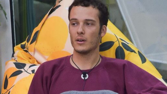 GFVip7, Donnamaria in ospedale per accertamenti medici, il padre: 'Ha dato tutto'.