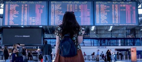 Bons plans de voyage avec des billets d'avion et vols moins chers